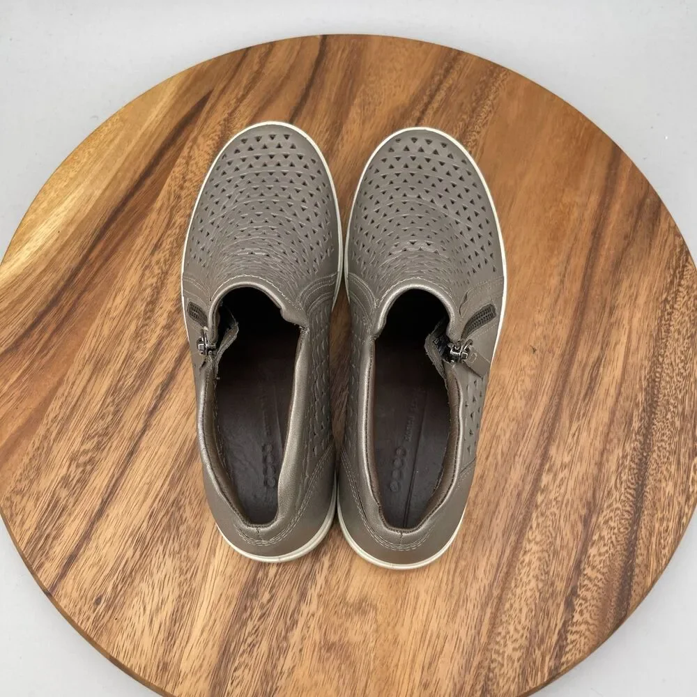 Ecco Soft 7 Shoes Womens Size 8 Stone Metallic Laser Cut Bootie Casual Sneakers